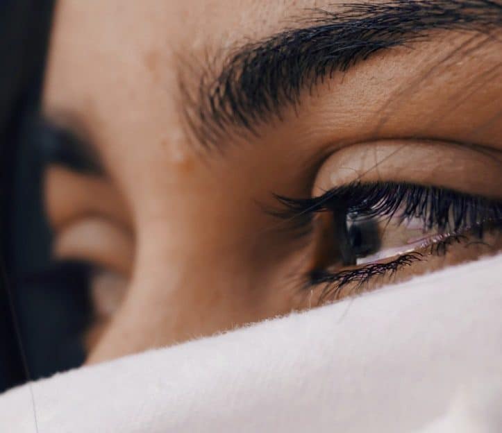 Woman's eyes looking to the left.